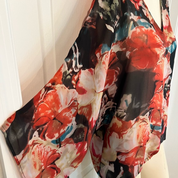 Carmen Marc Valvo Sheer Floral V-Neck Blouse Size L - Picture 2 of 8